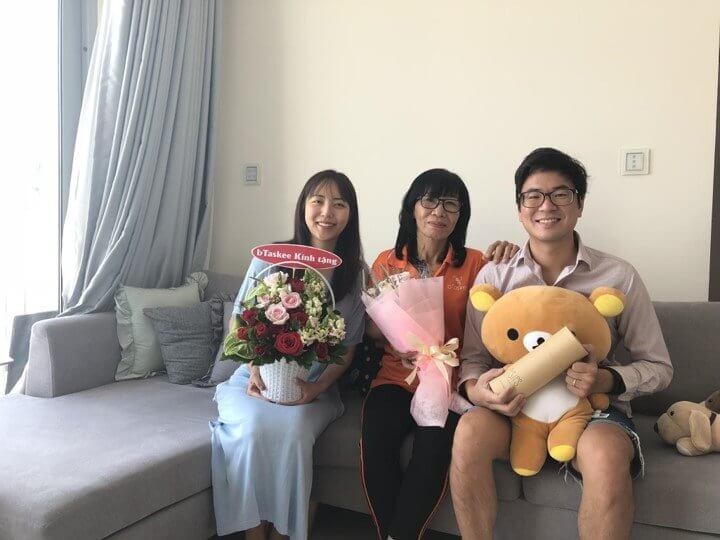 Giúp Việc Nhà Cho Người Nước Ngoài: Lương Ngàn Đô