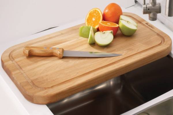 4 cách làm sạch thớt gỗ nhanh và hiệu quả bất ngờ