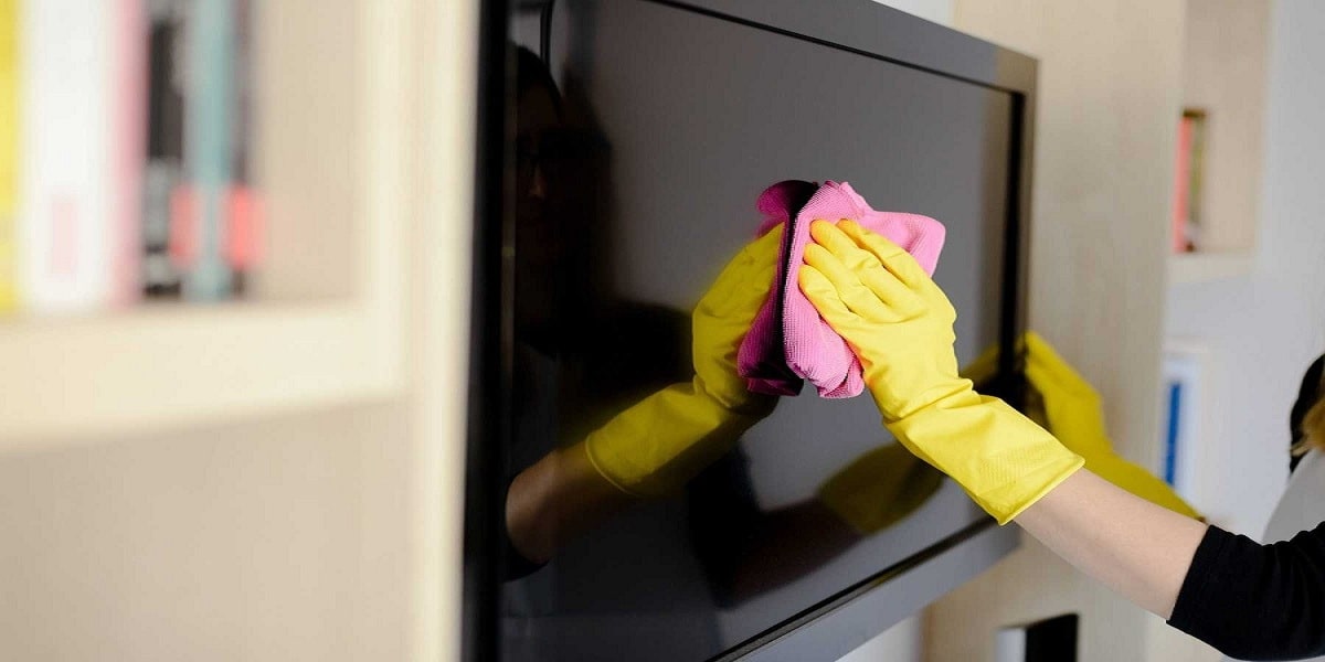 Hướng Dẫn Cách Lau Màn Hình Tivi Đúng Cách, Sạch Bóng