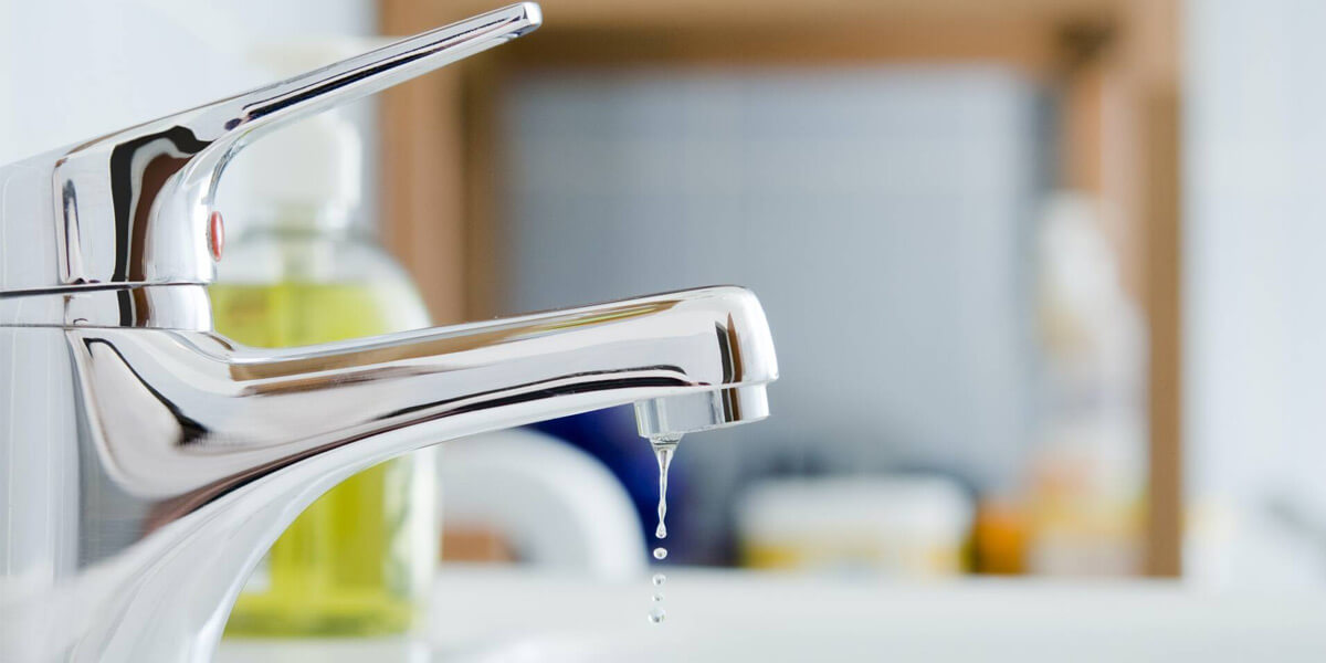 Cách Sửa Vòi Nước Rửa Bát Bị Rò Rỉ Đơn Giản Tại Nhà