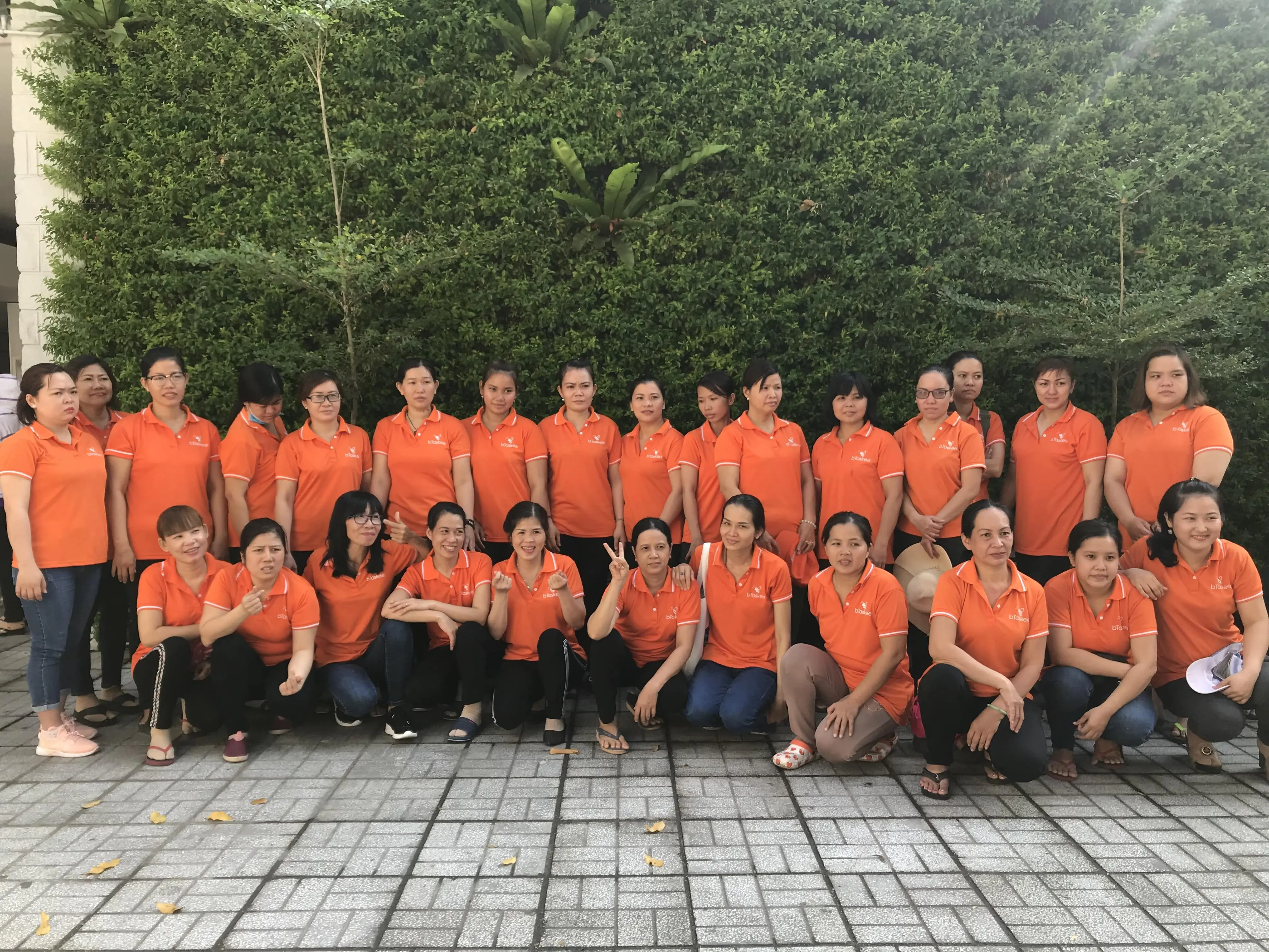 Clean Up Viet Nam- Community campaign from bTaskee